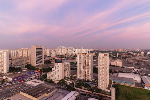 Image 10 - 377010
