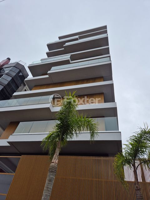 Image 9 - 378583