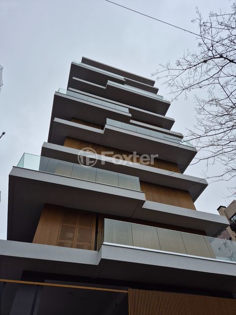 Image 8 - 378583