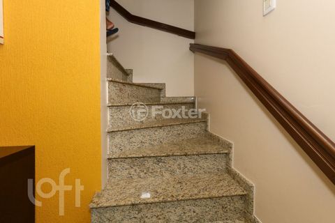 Image 19 - 378934