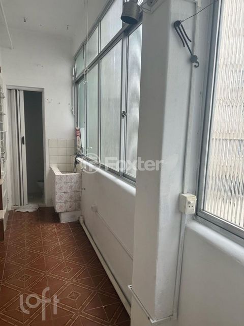 Image 8 - 378935