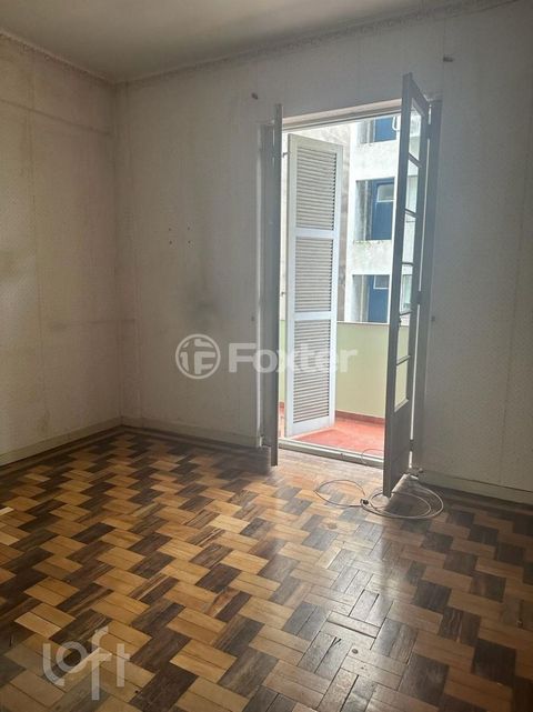 Image 7 - 378935
