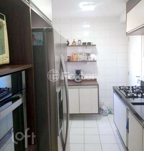 Image 7 - 381323