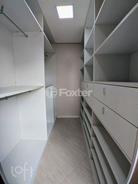 Image 11 - 397507