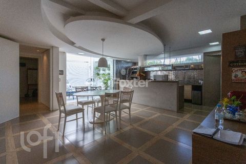 Image 18 - 397984