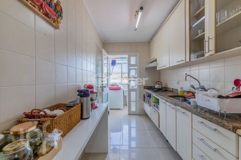 Image 10 - 398117