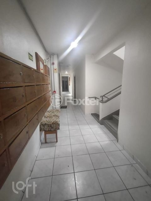 Image 17 - 401881