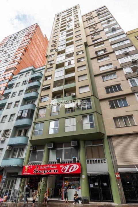 Image 15 - 404233