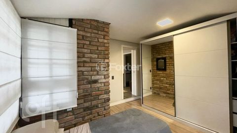 Image 18 - 404900