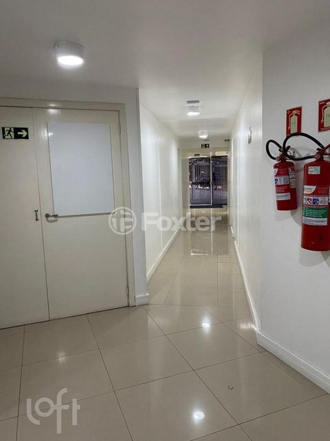 Image 10 - 424868