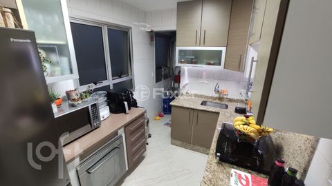 Image 11 - 429243