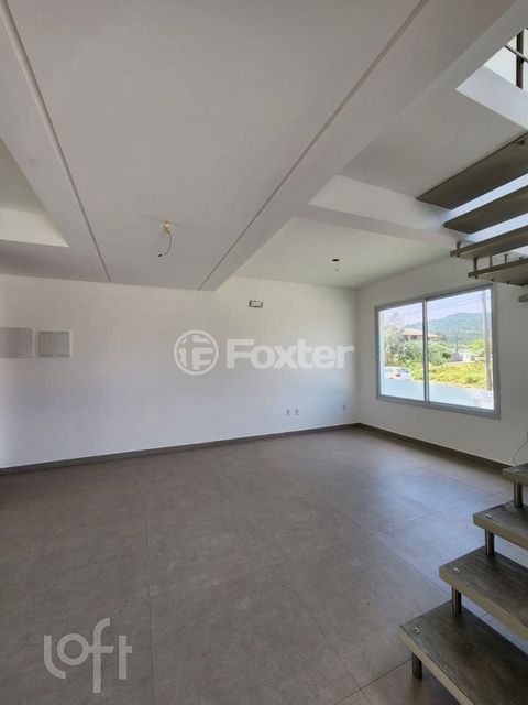 Image 3 - 431393