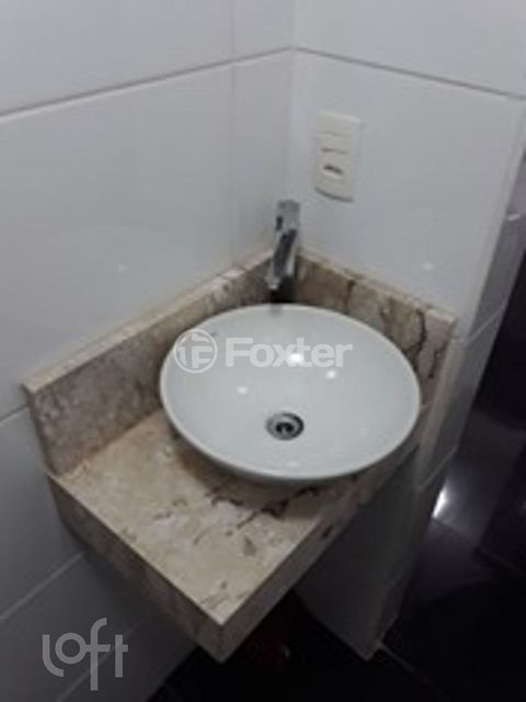 Image 11 - 438158