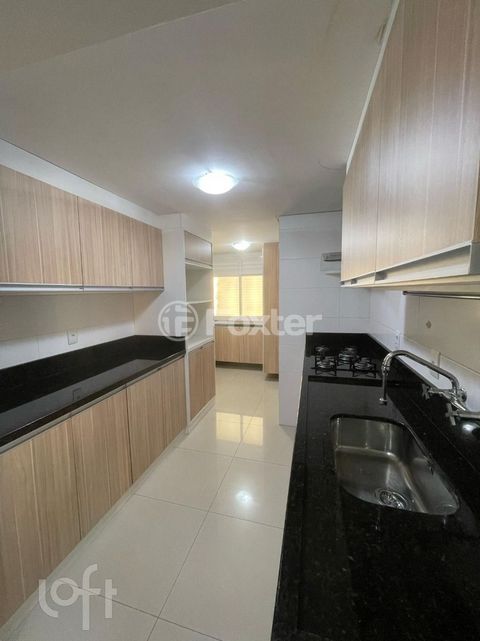 Image 4 - 440735