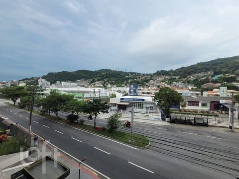 Image 7 - 441898
