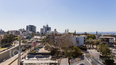 Image 19 - 443422