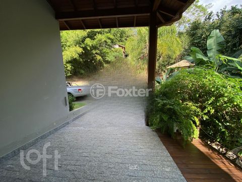 Image 4 - 445912