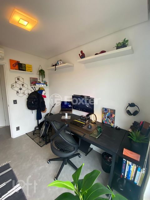 Image 14 - 449252
