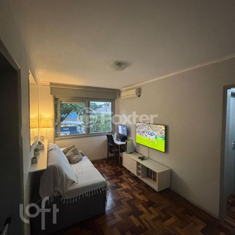 Image 10 - 452506
