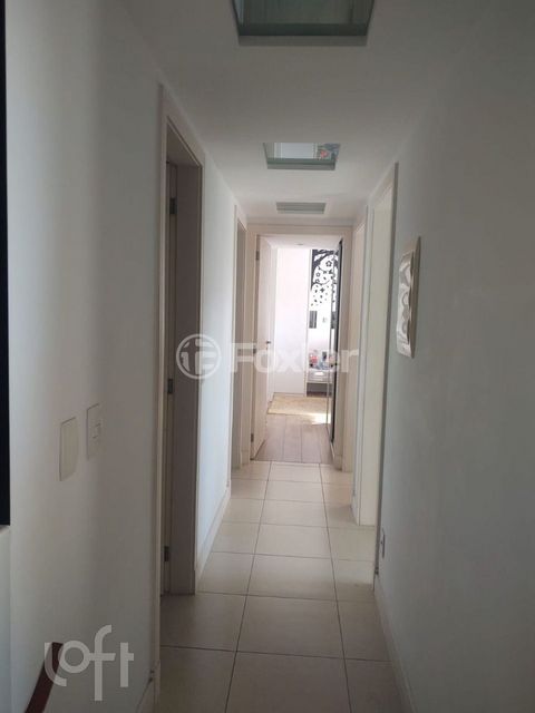Image 5 - 474682
