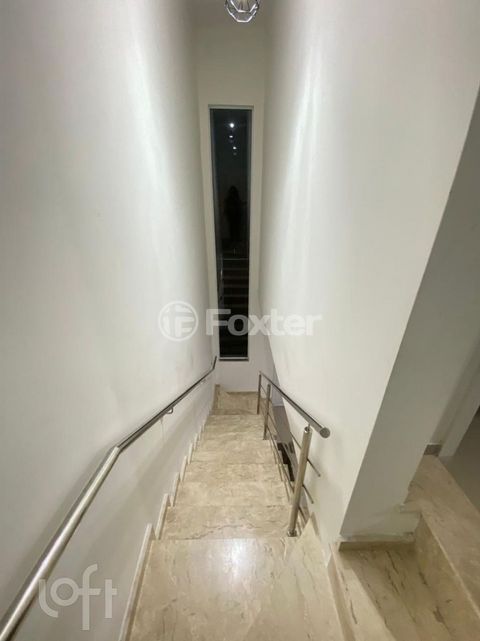 Image 5 - 476872