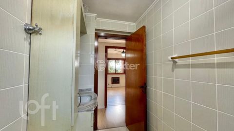 Image 17 - 477000
