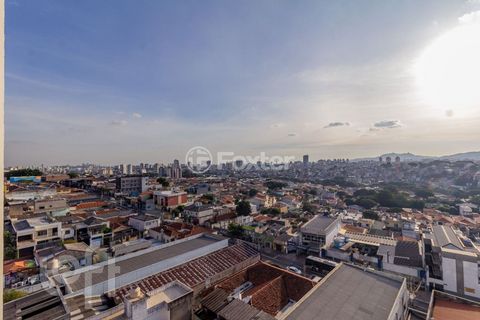Image 18 - 477175