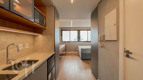 Image 6 - 524305