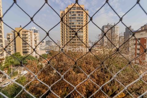 Image 17 - 548299