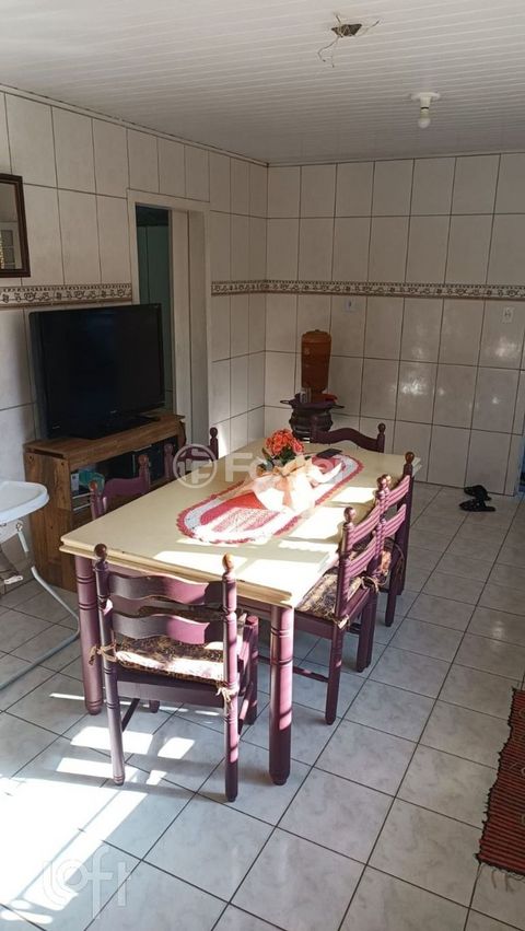 Image 3 - 549301