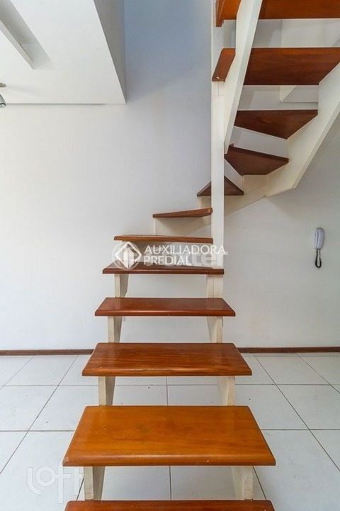 Image 9 - 551793