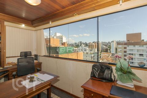 Image 11 - 552374