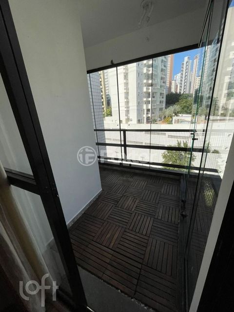 Image 8 - 552682