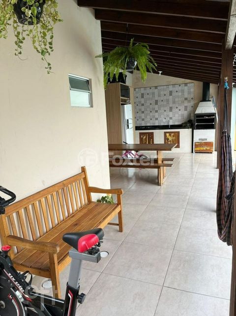 Image 19 - 552913