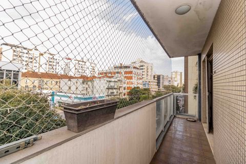 Image 19 - 553753