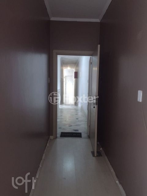 Image 4 - 554236