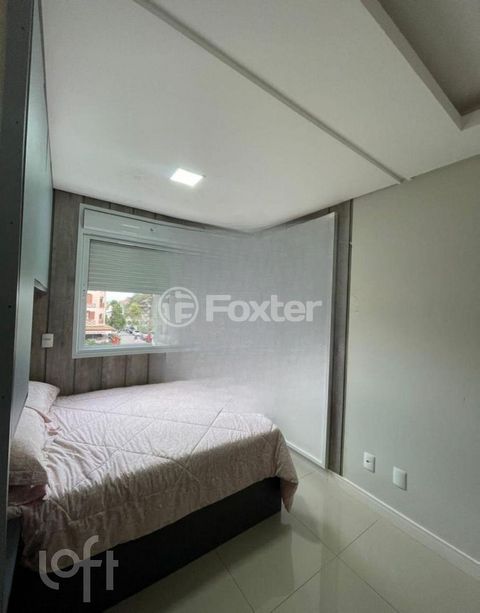 Image 6 - 556331