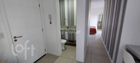 Image 6 - 556887