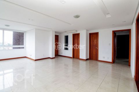 Image 4 - 557577