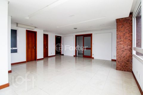 Image 6 - 557577