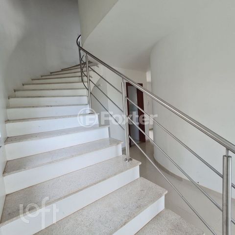Image 8 - 559258