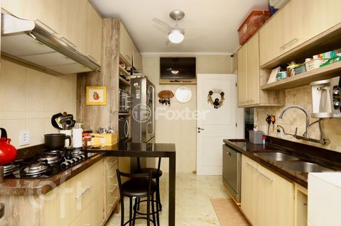 Image 11 - 560660