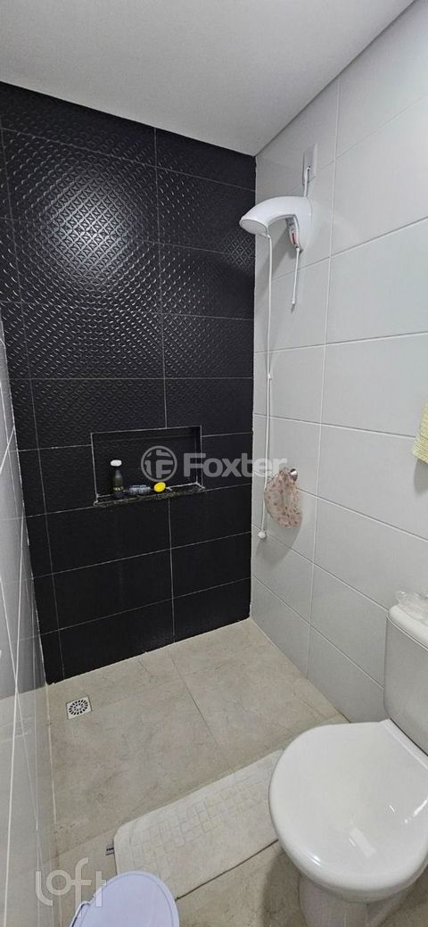 Image 19 - 560710