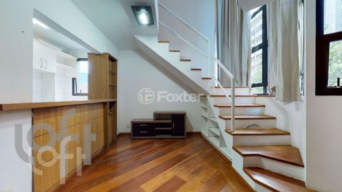Image 8 - 560791