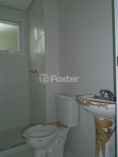 Image 8 - 560893