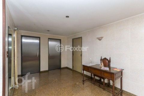Image 19 - 561644