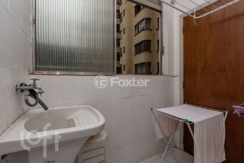 Image 8 - 586744