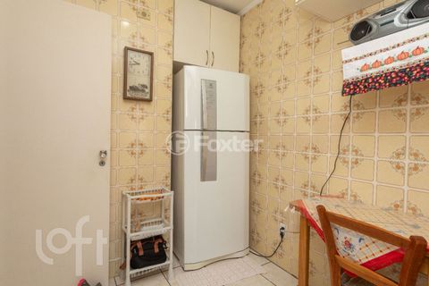 Image 17 - 586938