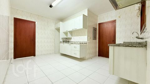Image 3 - 588914