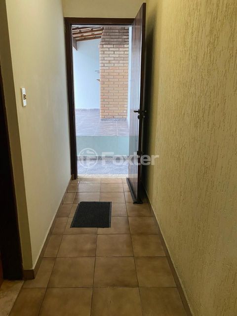 Image 8 - 590869